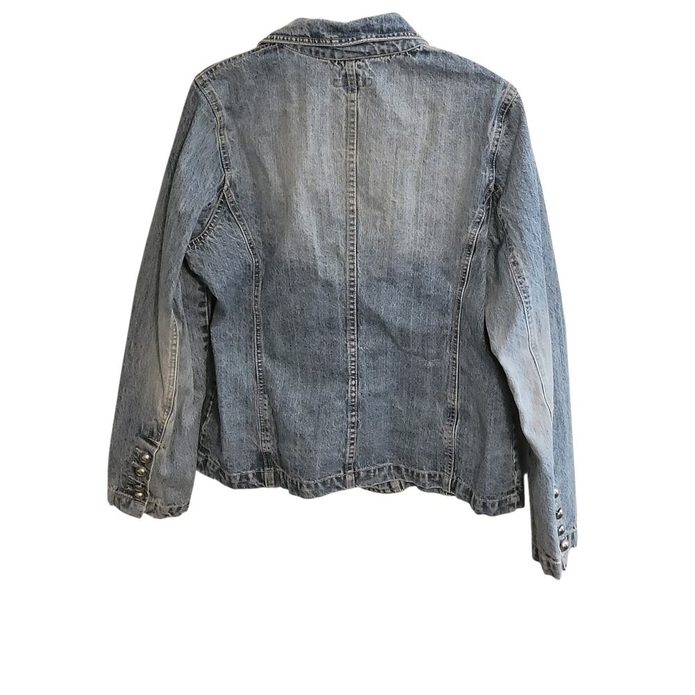 Crazy Horse by Liz Claiborne Faded Denim Jacket With Metal accents Womens XL EUC - Picture 2 of 9